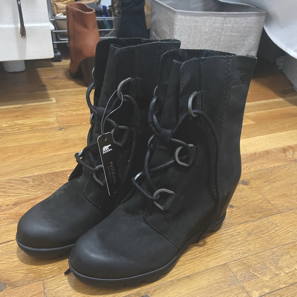 Sorel Joan of Artic II Black Leather Wedge Boots